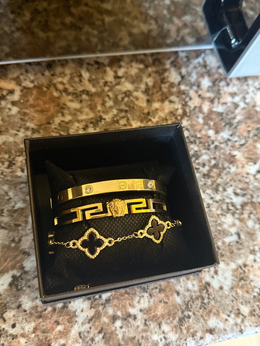 Stunning 3 piece bracelet set unisex